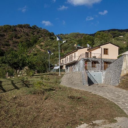 Turismo Rurale Il Sole Vila Sant'Angelo di Brolo Exterior foto
